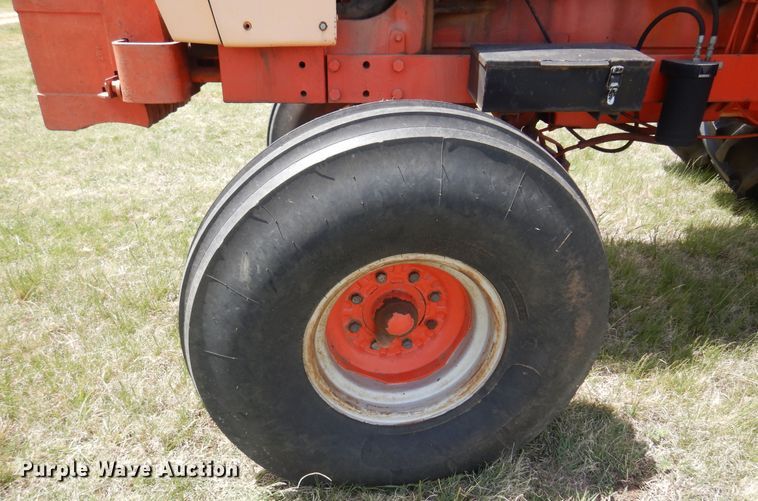 image for item DK0886 1972 Case 1370  Agri-King tractor