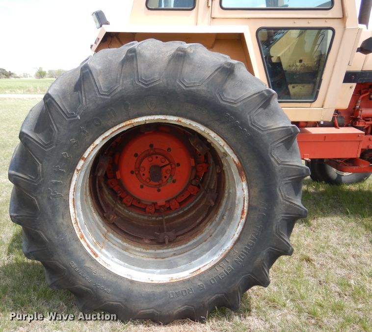 image for item DK0886 1972 Case 1370  Agri-King tractor