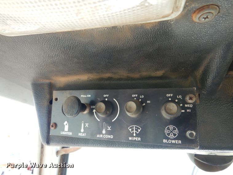 image for item DK0889 Case 2390  tractor