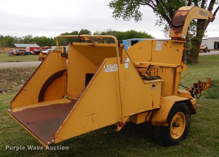 image for item DK0891 Vermeer 1230  wood chipper