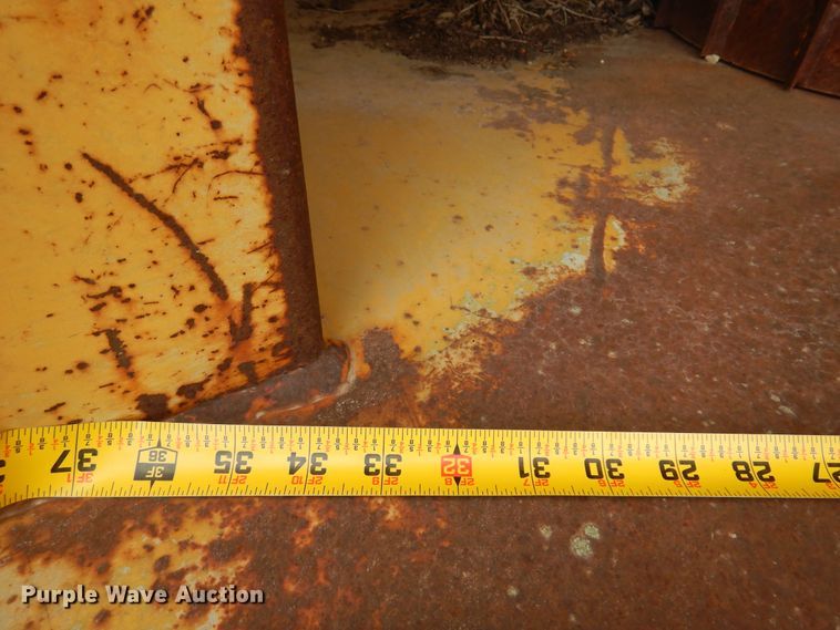 image for item DK0891 Vermeer 1230  wood chipper