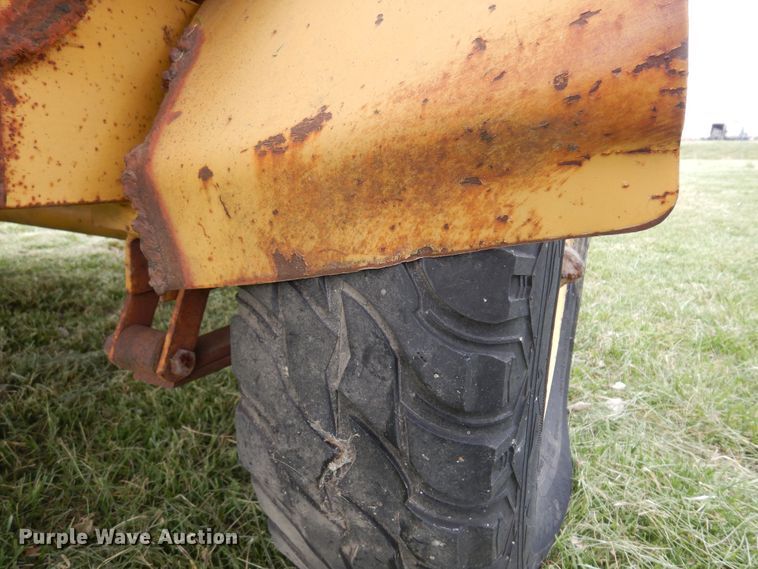 image for item DK0891 Vermeer 1230  wood chipper