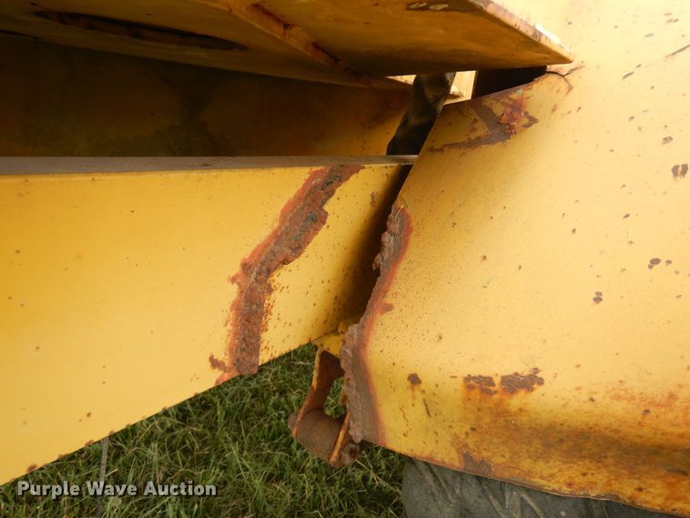 image for item DK0891 Vermeer 1230  wood chipper