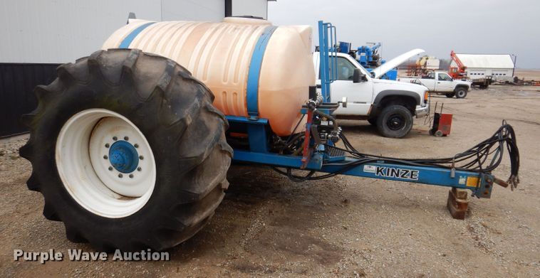 image for item DK1993 Kinze 1000SK  nurse tank trailer