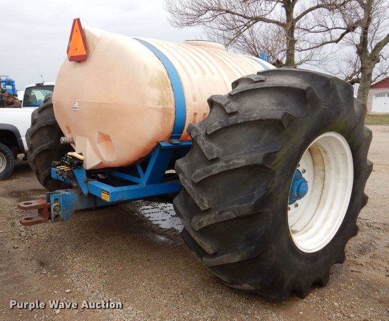 image for item DK1993 Kinze 1000SK  nurse tank trailer