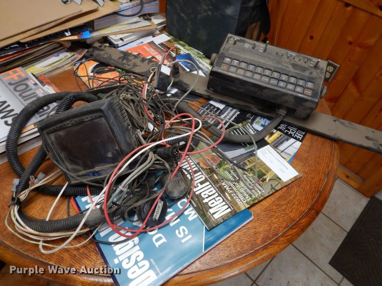 image for item DK1993 Kinze 1000SK  nurse tank trailer