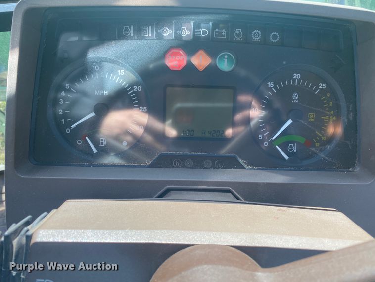 image for item DM4071 1998 John Deere 6210  tractor