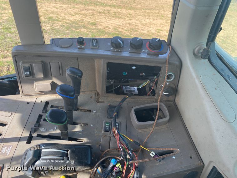 image for item DM4075 2018 John Deere 6155M  MFWD tractor