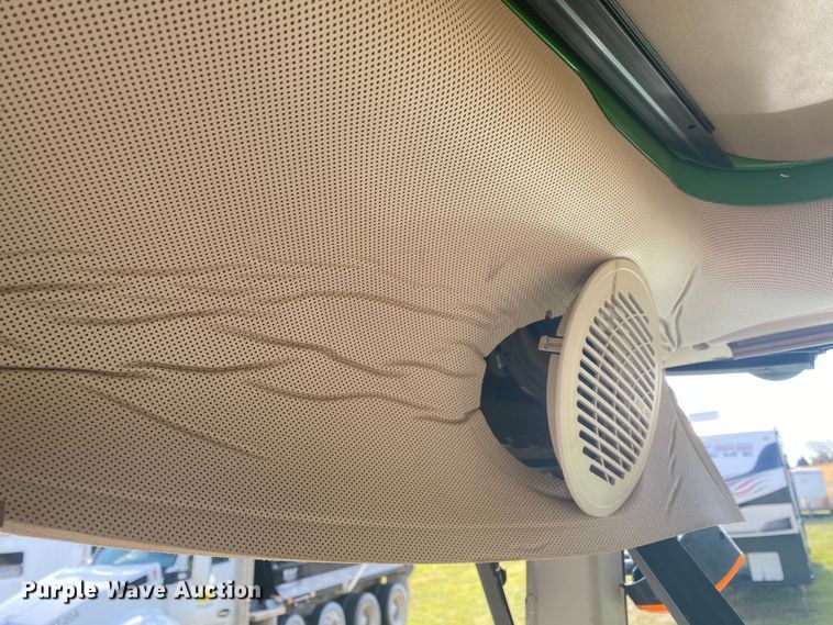 image for item DM4075 2018 John Deere 6155M  MFWD tractor