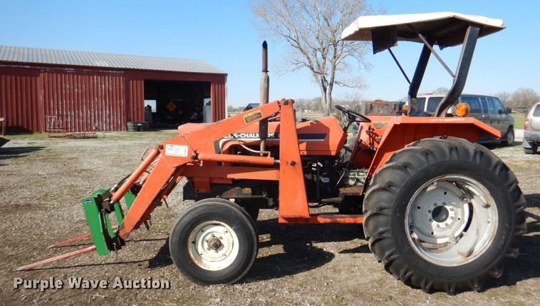 image for item DM6139 1982 Allis Chalmers 6140  tractor