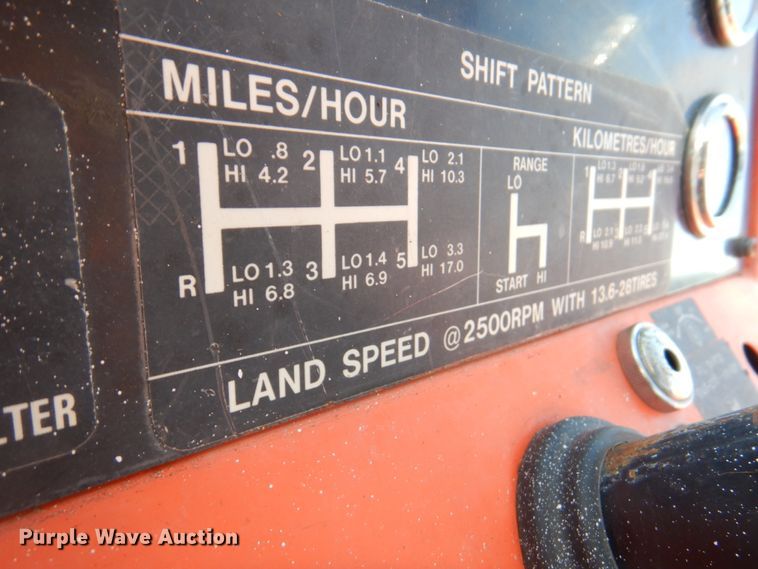 image for item DM6139 1982 Allis Chalmers 6140  tractor