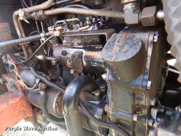 image for item DM6139 1982 Allis Chalmers 6140  tractor