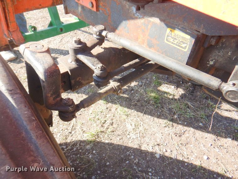 image for item DM6139 1982 Allis Chalmers 6140  tractor