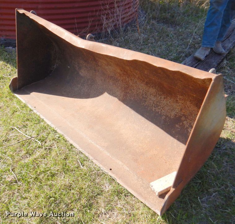 image for item DM6139 1982 Allis Chalmers 6140  tractor