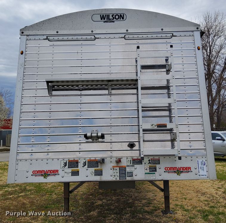 image for item DN6795 2015 Wilson DWH-550CB  grain trailer
