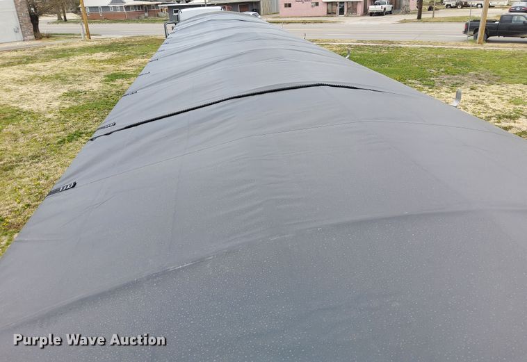 image for item DN6795 2015 Wilson DWH-550CB  grain trailer