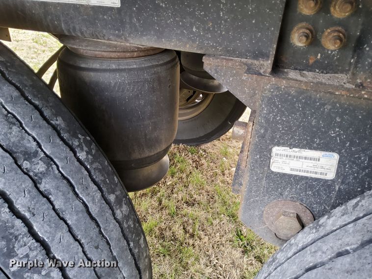 image for item DN6795 2015 Wilson DWH-550CB  grain trailer