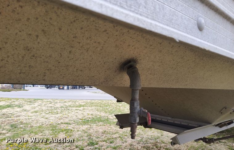 image for item DN6796 2016 Timpte  grain trailer