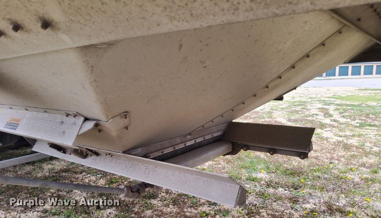 image for item DN6796 2016 Timpte  grain trailer