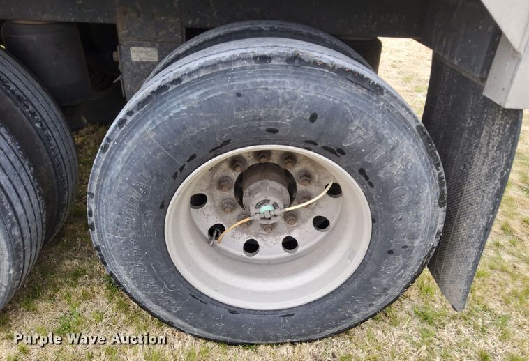 image for item DN6796 2016 Timpte  grain trailer