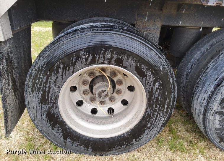 image for item DN6796 2016 Timpte  grain trailer