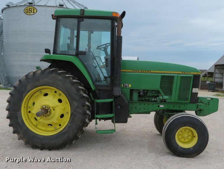 image for item DN7963 1994 John Deere 7800  tractor