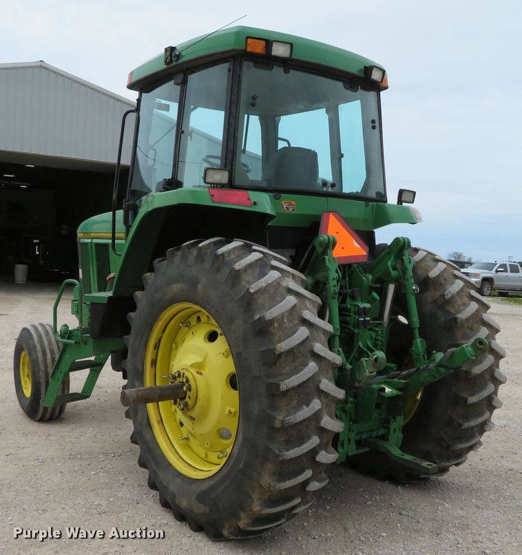 image for item DN7963 1994 John Deere 7800  tractor