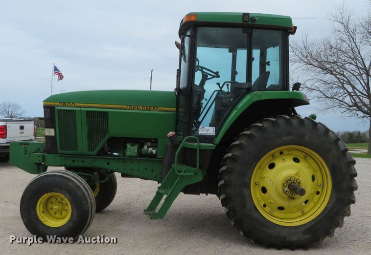 image for item DN7963 1994 John Deere 7800  tractor