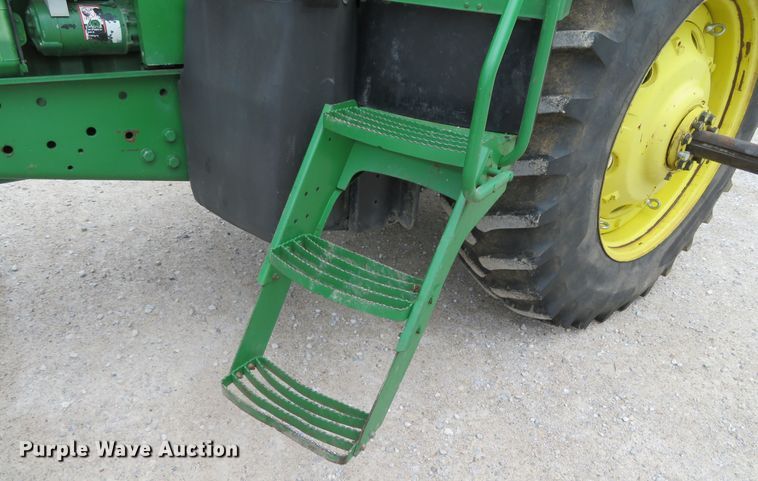 image for item DN7963 1994 John Deere 7800  tractor