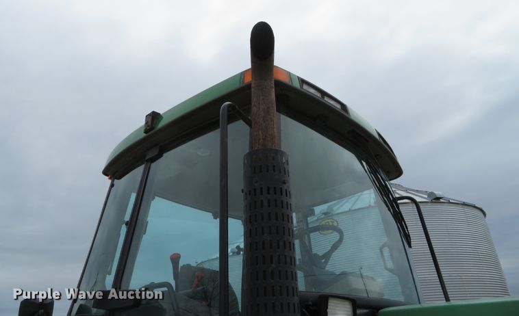 image for item DN7963 1994 John Deere 7800  tractor