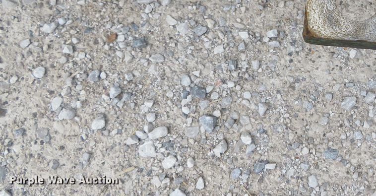 image for item DN7963 1994 John Deere 7800  tractor