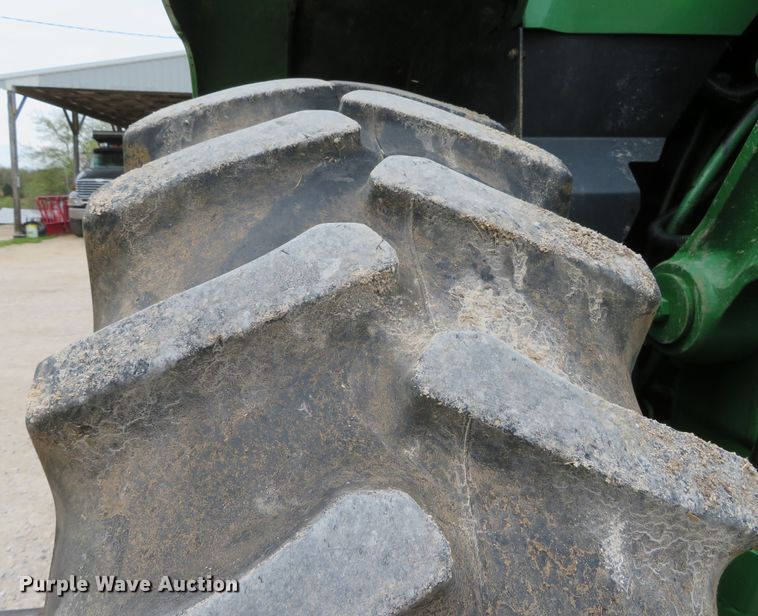 image for item DN7963 1994 John Deere 7800  tractor