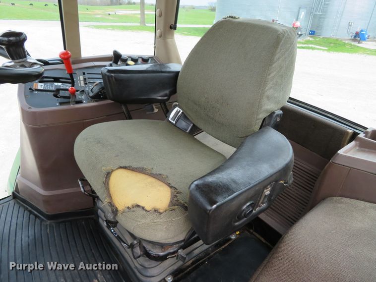 image for item DN7963 1994 John Deere 7800  tractor