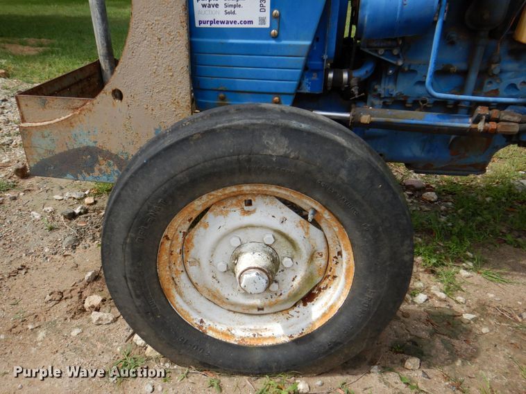 image for item DP3978 Long 510  tractor