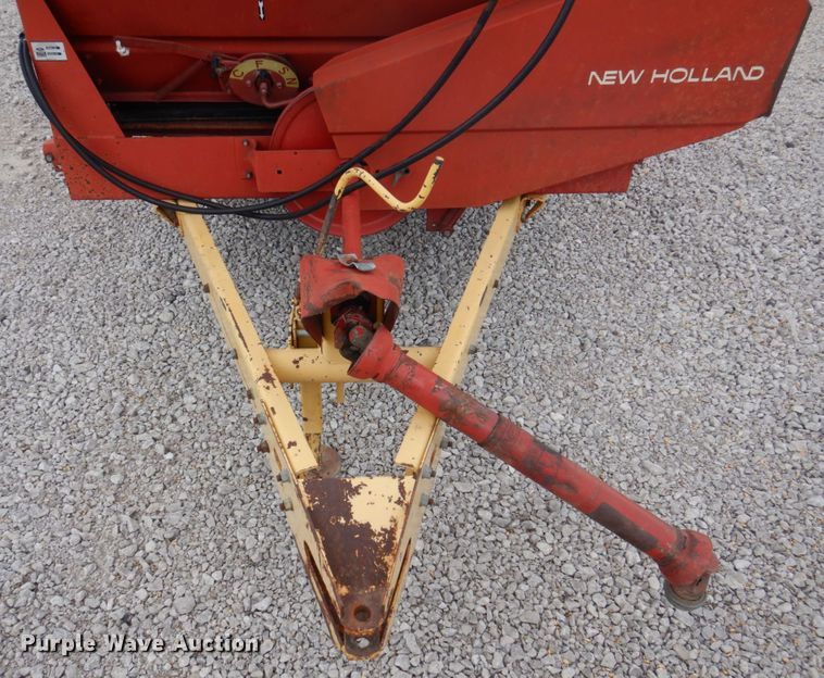 image for item DP5454 New Holland 520  manure spreader