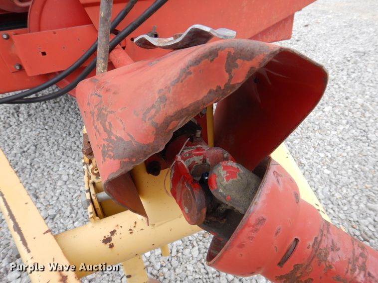 image for item DP5454 New Holland 520  manure spreader