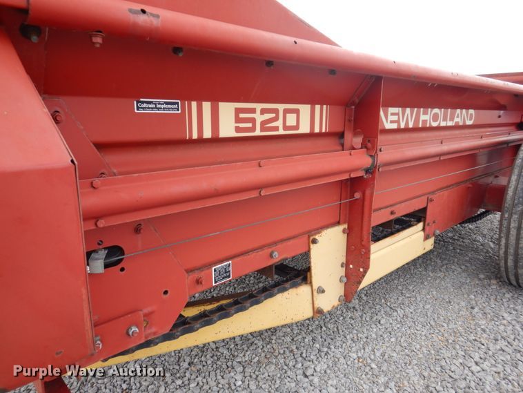 image for item DP5454 New Holland 520  manure spreader
