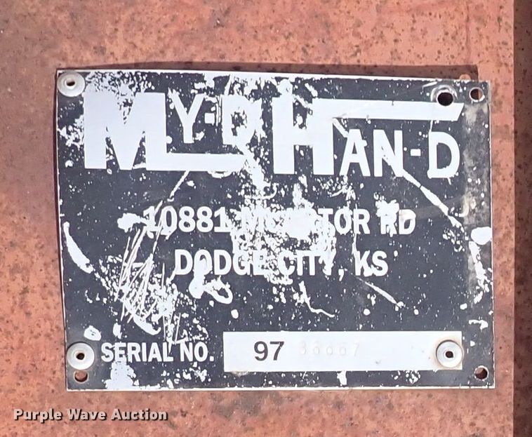 image for item HR9959 My-D Han-D  livestock squeeze chute head gate