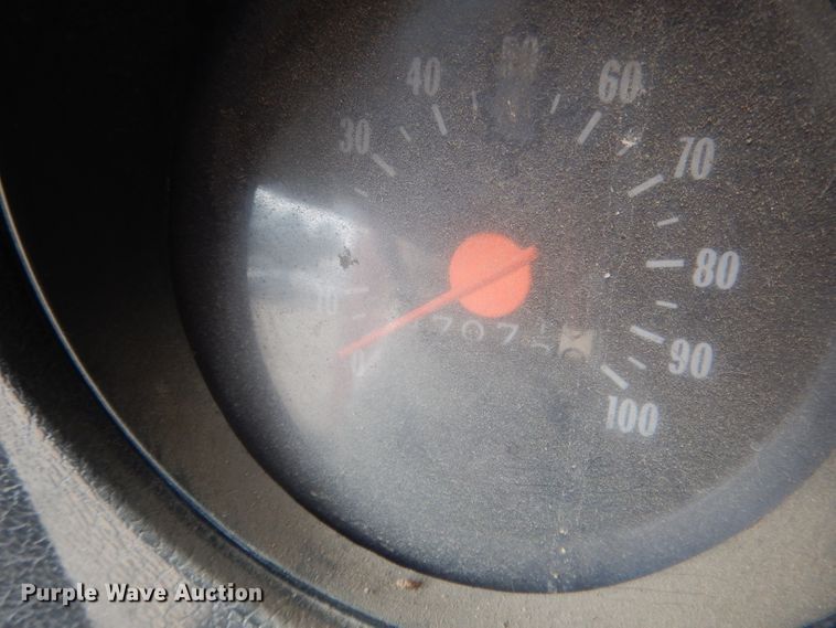 image for item HU9383 1989 GMC C60  grain truck