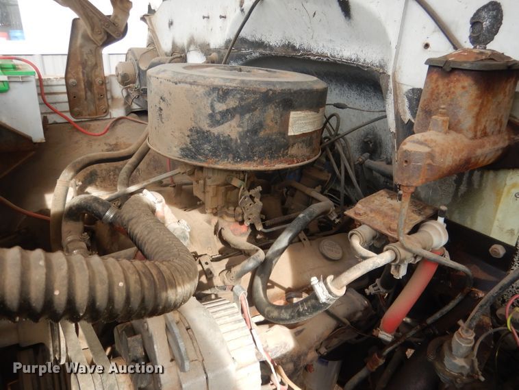 image for item HU9383 1989 GMC C60  grain truck