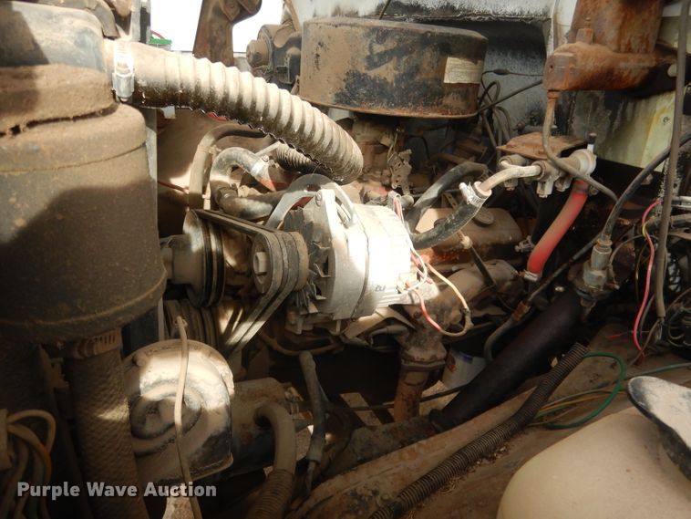 image for item HU9383 1989 GMC C60  grain truck