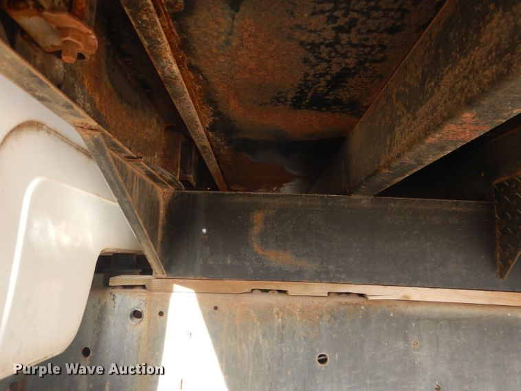 image for item HU9383 1989 GMC C60  grain truck