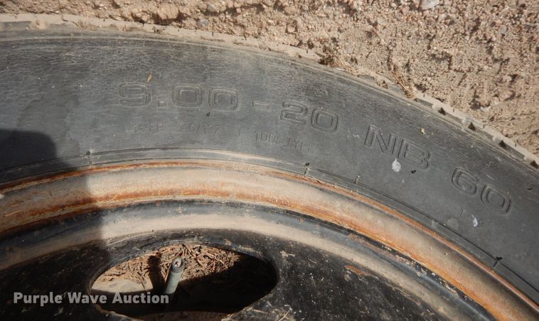 image for item HU9383 1989 GMC C60  grain truck