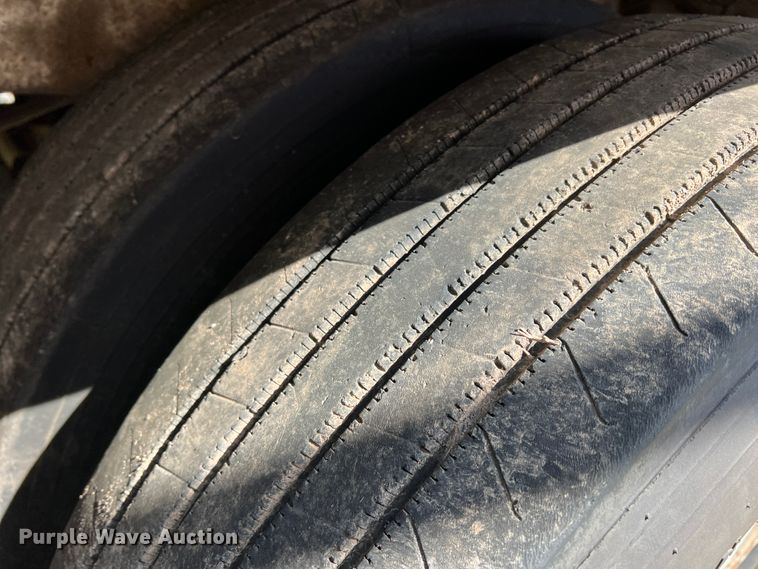 image for item IG9424 1998 Timpte Super Hopper  grain trailer