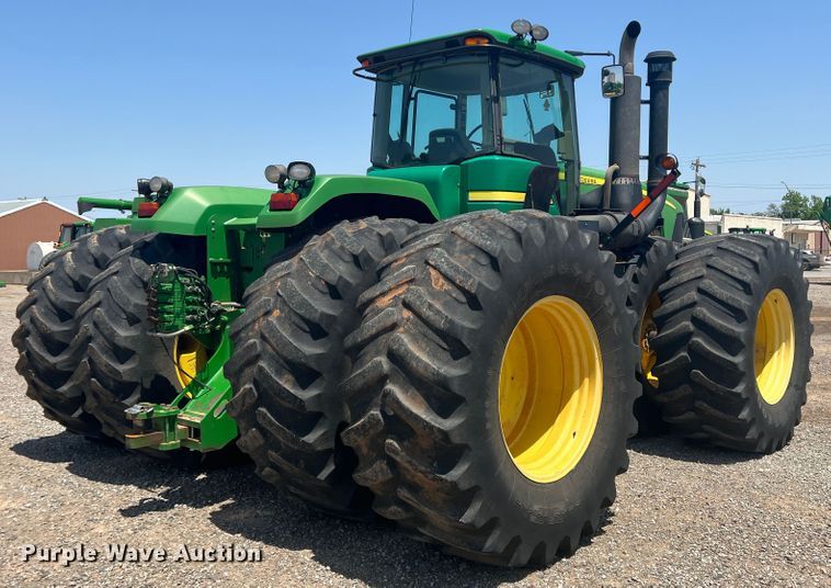 image for item IG9480 2008 John Deere 9530  4WD tractor