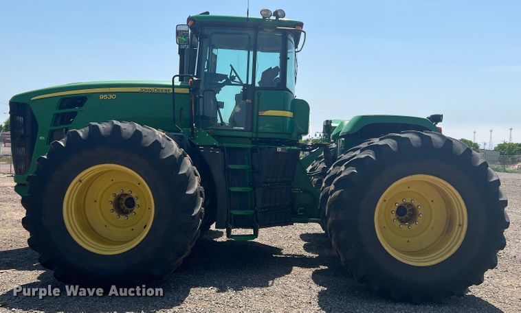 image for item IG9480 2008 John Deere 9530  4WD tractor