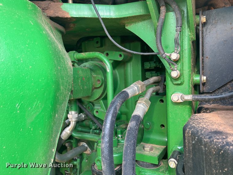 image for item IG9480 2008 John Deere 9530  4WD tractor