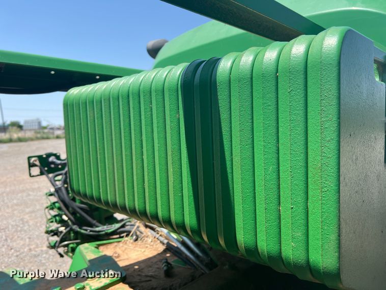 image for item IG9480 2008 John Deere 9530  4WD tractor