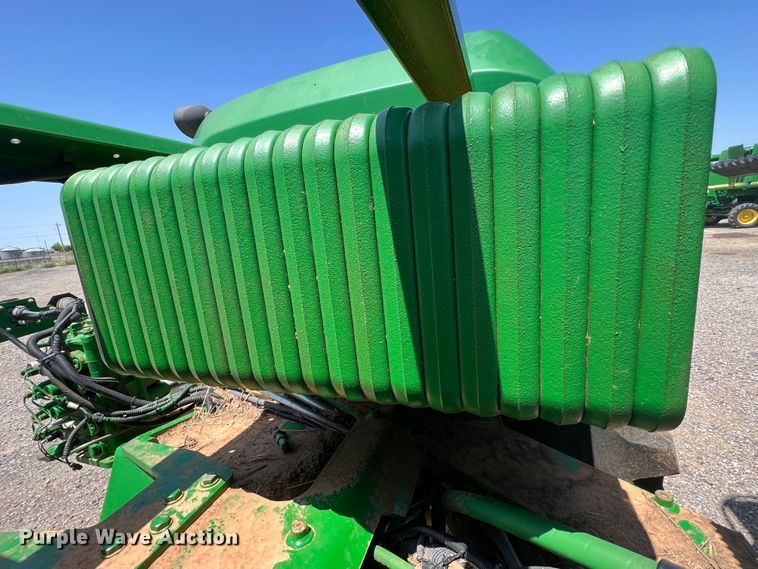 image for item IG9480 2008 John Deere 9530  4WD tractor