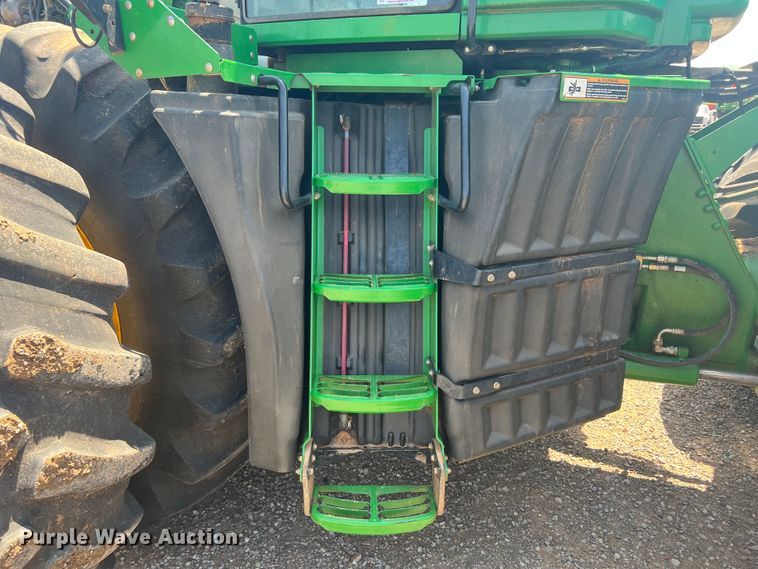 image for item IG9480 2008 John Deere 9530  4WD tractor
